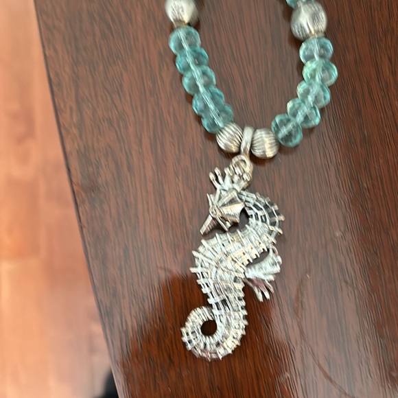 Stunning unique necklace with matching earrings - Picture 3 of 4